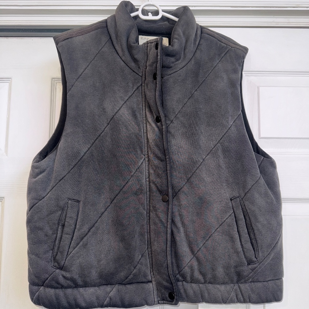VINTAGE HAVANA WASHED BLACK PUFFER VEST - SIZE LARGE